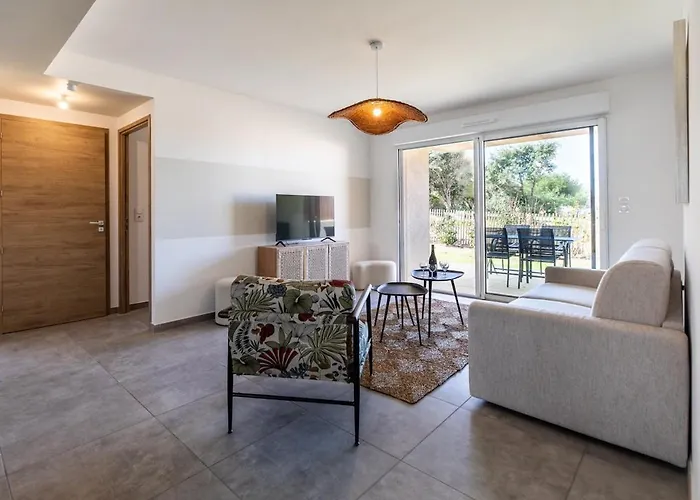 Superbe Mini 4 à 6 Personnes Appartement